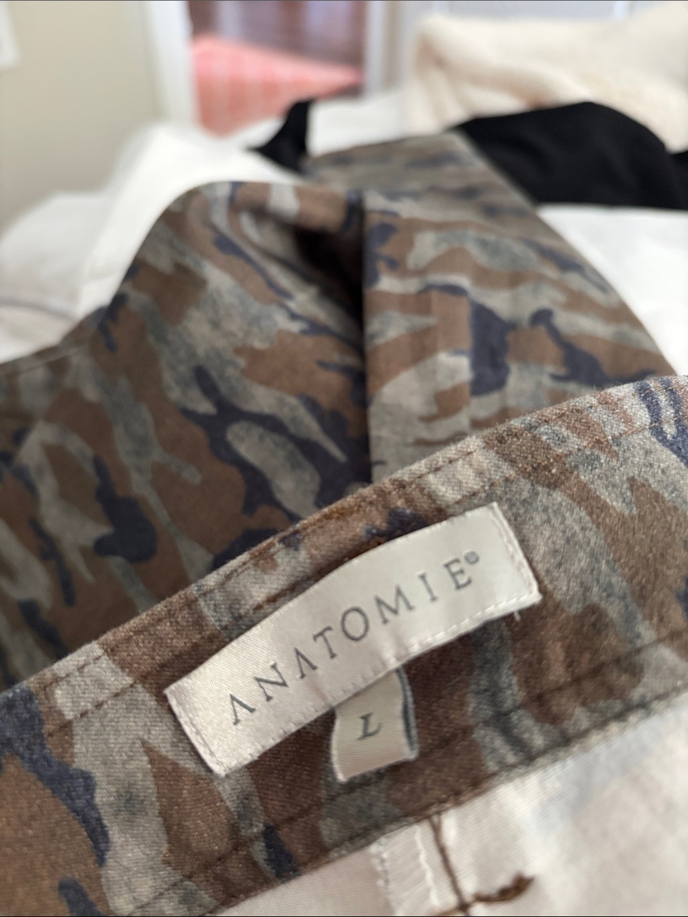 Never Worn Anatomie Camouflage Cargo Travel Pants in Brown and Blue-Gray